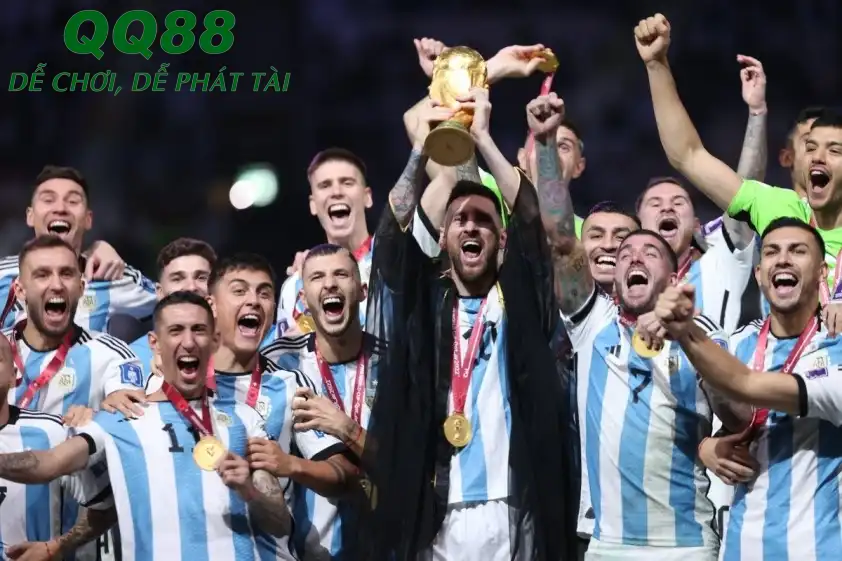 Argentina phải trả lại chiếc cúp World Cup trong buổi lễ bốc thăm chia bảng VCK World Cup 2026.